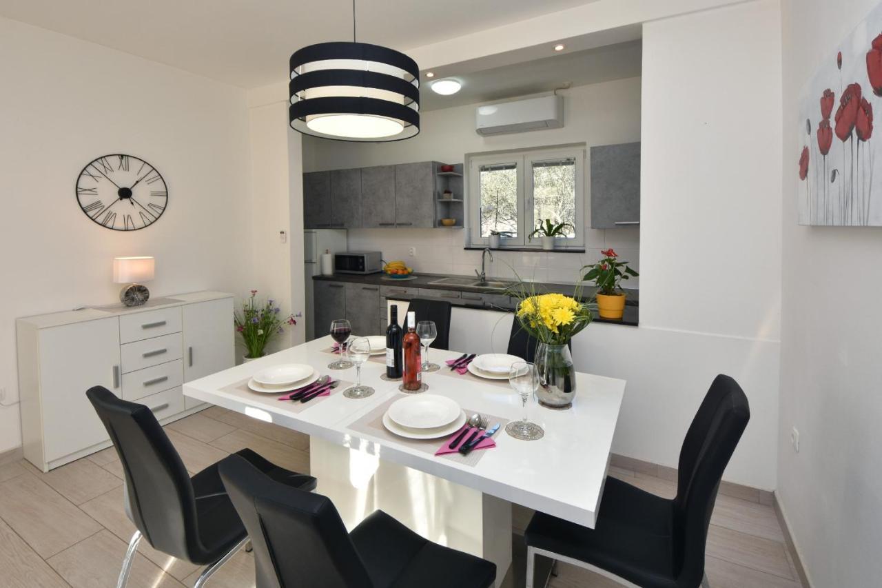 Greenvine Apartment Zadar Buitenkant foto