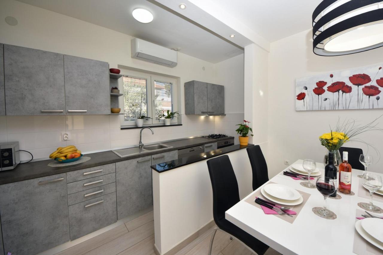 Greenvine Apartment Zadar Buitenkant foto